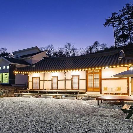 Gangneung Ggabinejip Hanok Pension Exteriör bild