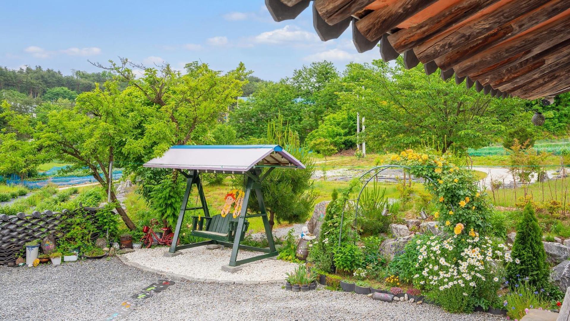 Gangneung Ggabinejip Hanok Pension Exteriör bild